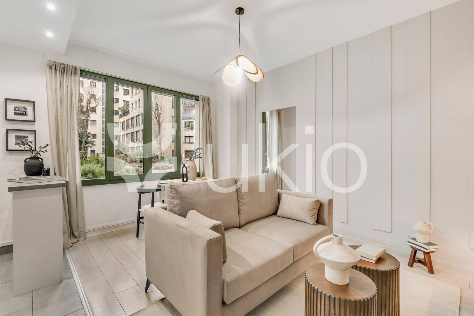 Appartement 2 pièces 44 m² · à Paris 16ème Arrondissement · 44 m² · 4 180 €
