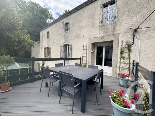 Maison à vendre 192 500 € 6 pièces 3 chambres 125 m² 2 057 m² de terrain Lacaune 81230