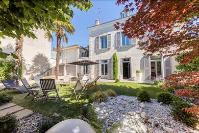Hôtel particulier à vendre 1 234 200 € 8 pièces 5 chambres 256 m² 256 m² de terrain Procé - Monselet Nantes 44000