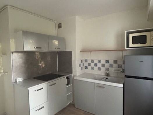 Appartement à louer 640 € 1 pièce 31 m² RDC/6 disponible dès maintenant Quartier Nord Niort 79000