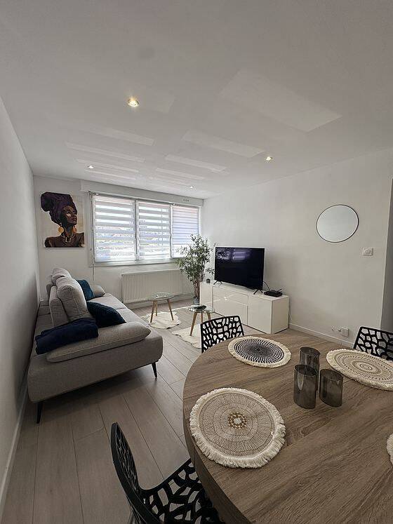 Appartement 2 pièces 56 m² · à Lille · 56 m² · 910 €