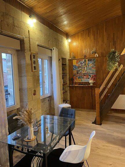 Appartement 1 pièce 38 m² · à Bordeaux · 38 m² · 750 €