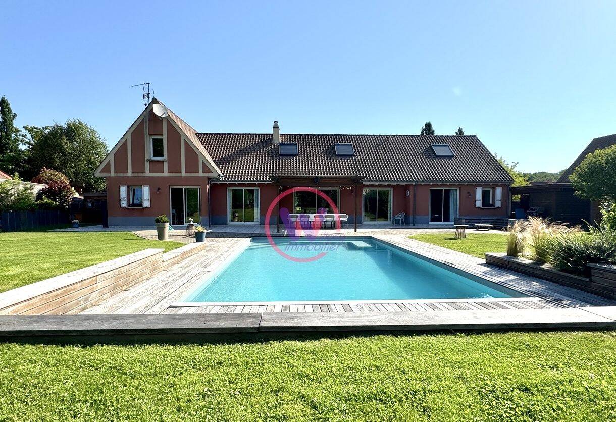 Maison 8 pièces 250 m² · à Duisans · 250 m² · 790 000 €