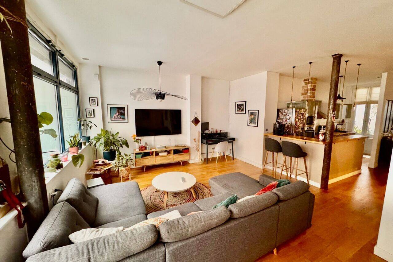 Appartement 4 pièces 95 m² · à Paris 10ème Arrondissement · 95 m² · 789 000 €