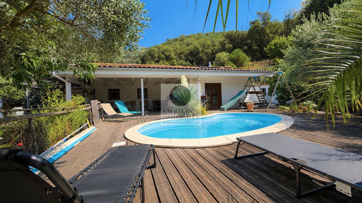 Maison 5 pièces 109 m² · à Saint-Georges-les-Bains · 109 m² · 385 000 €