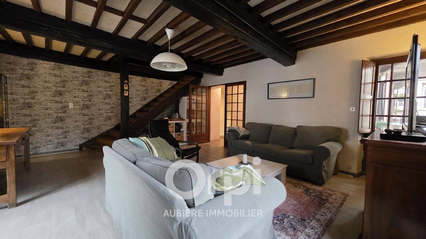 Maison 5 pièces 150 m² · à Aubière · 150 m² · 227 000 €