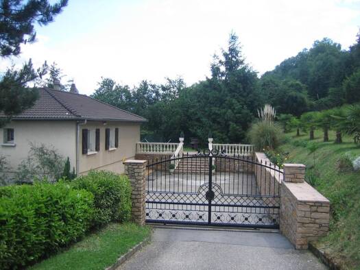 Maison à louer 1 295 € 4 chambres 127 m² dès le 19/06/2026 Saint-Romain-en-Gal 69560