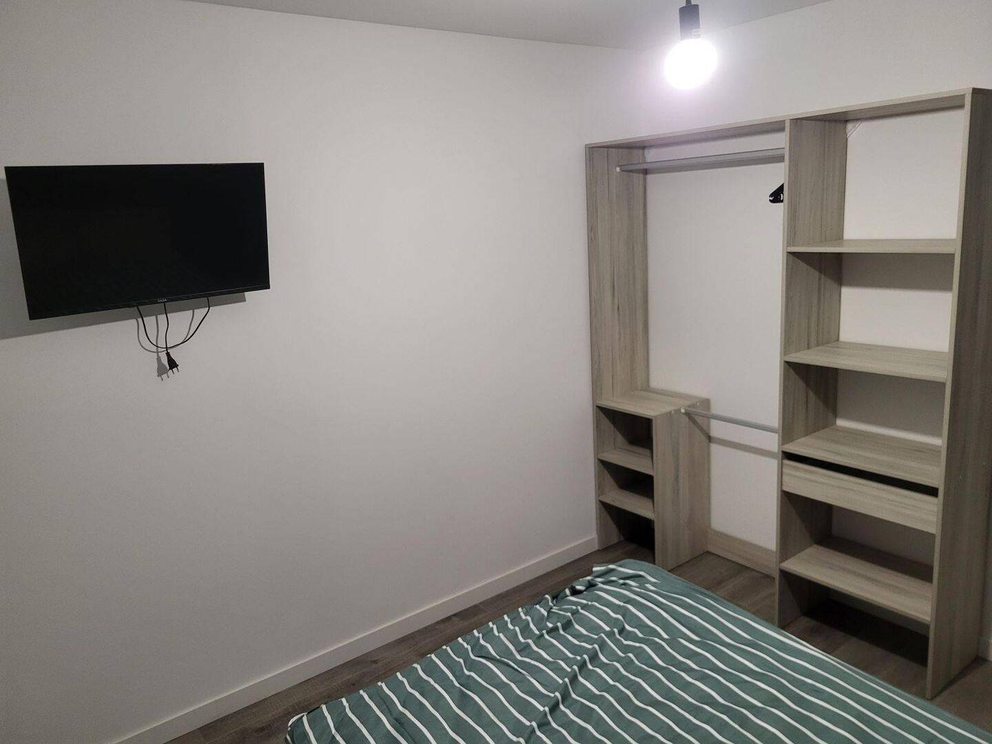 1 pièce 74 m² · à Décines-Charpieu · 74 m² · 530 €/mois