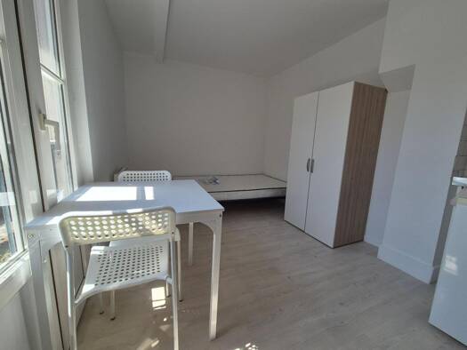 Studio A 300 Euros Par Mois