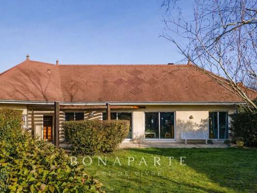 Maison de plain-pied à vendre 475 000 € 6 pièces 4 chambres 147 m² 900 m² de terrain Idron 64320