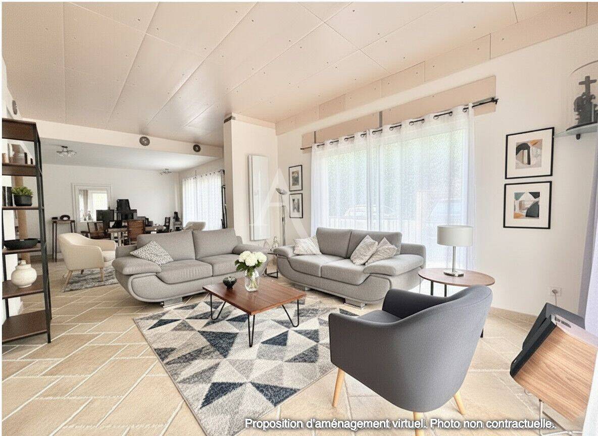 Maison 4 pièces 105 m² · à Favières · 105 m² · 353 000 €