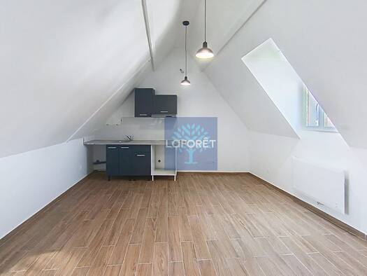 Appartement à louer 850 € 2 pièces 1 chambre 30 m² Étage 2/2 Fontenay-en-Parisis 95190