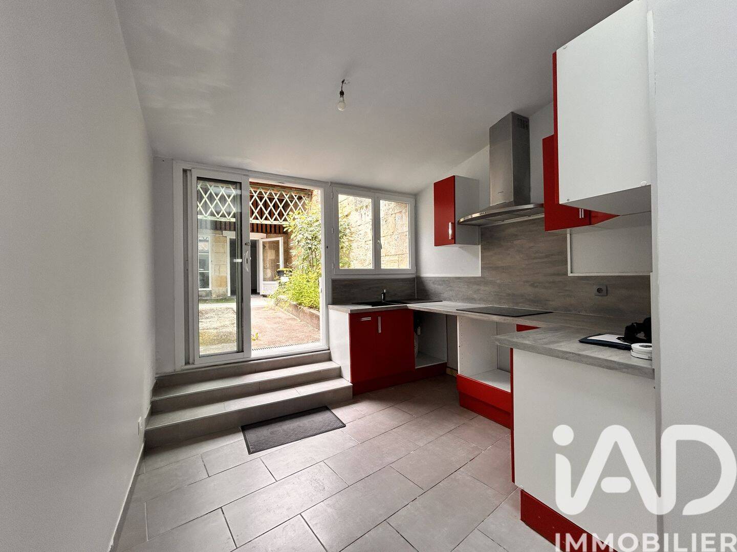 Maison 4 pièces 100 m² · à Guîtres · 100 m² · 137 000 €
