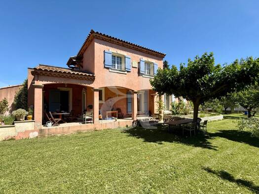 Villa à vendre 763 000 € 4 pièces 3 chambres 135 m² 1 430 m² de terrain Paradou 13520