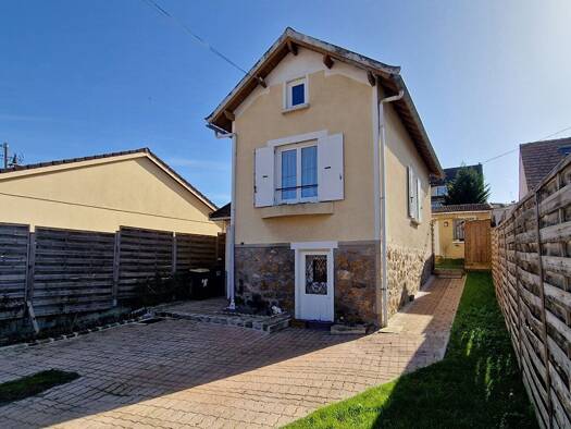 Maison à vendre 249 000 € 3 pièces 2 chambres 61 m² 205 m² de terrain ZAC Hameaux Breuillet 91650