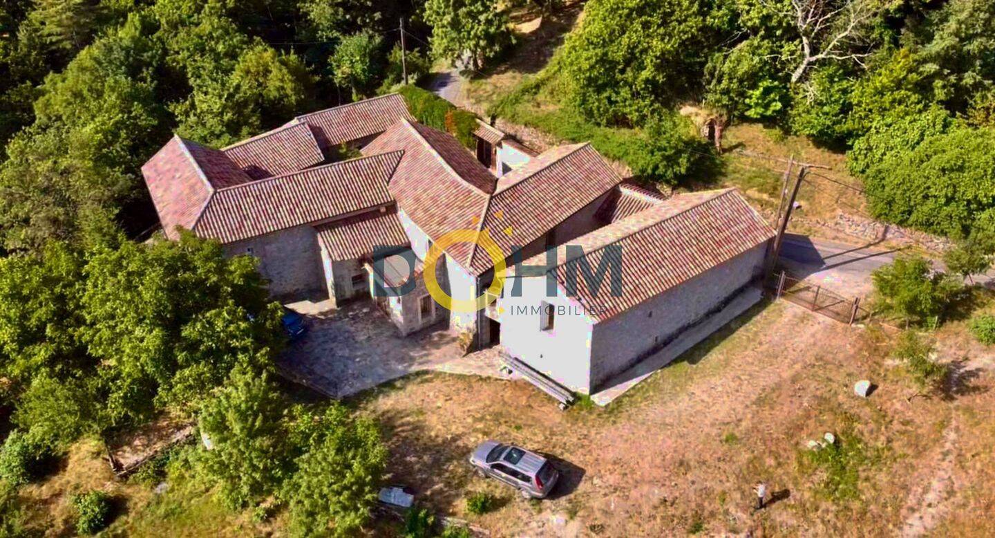 Maison 16 pièces 590 m² · à Concoules · 590 m² · 947 000 €