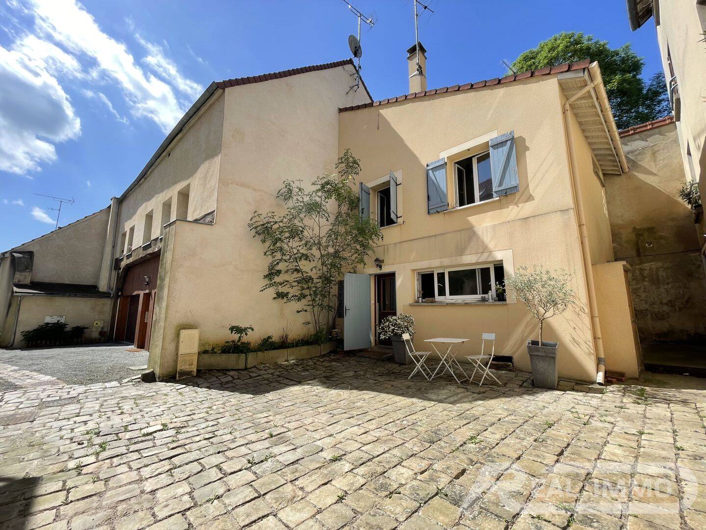 Maison 4 pièces 52 m² · à Neauphle-le-Château · 52 m² · 189 000 €