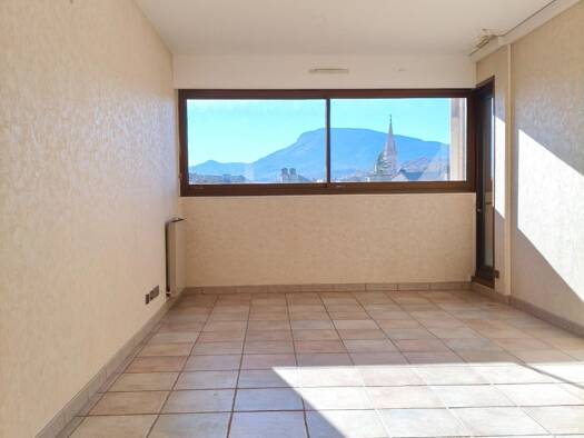 Appartement à vendre 189 000 € 4 pièces 3 chambres 86 m² 5ème étage Gap 05000