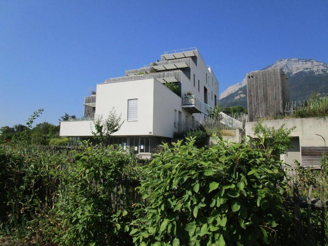 Appartement 4 pièces 84 m² · à Seyssins · 84 m² · 1 252 €/mois
