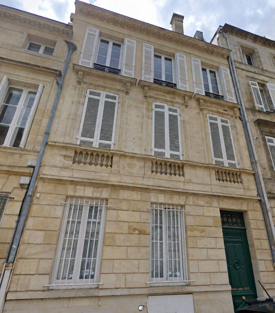 Maison 7 pièces 240 m² · à Bordeaux · 240 m² · 991 985 €