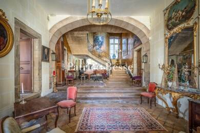 Hôtel particulier à vendre 445 000 € 12 pièces 5 chambres 600 m² 236 m² de terrain Villefranche-de-Rouergue 12200