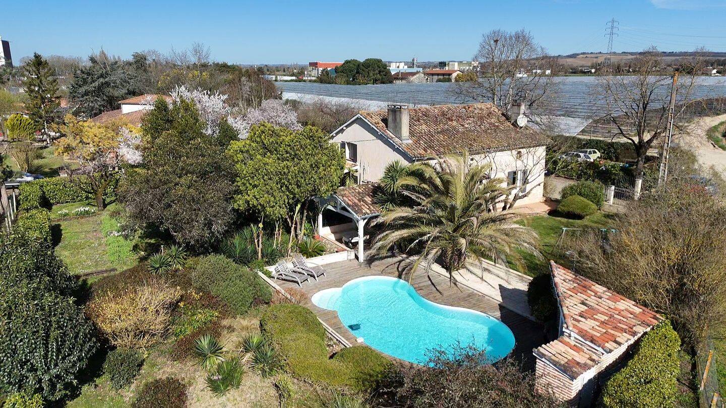 Maison 6 pièces 191 m² · à Tonneins · 191 m² · 299 000 €