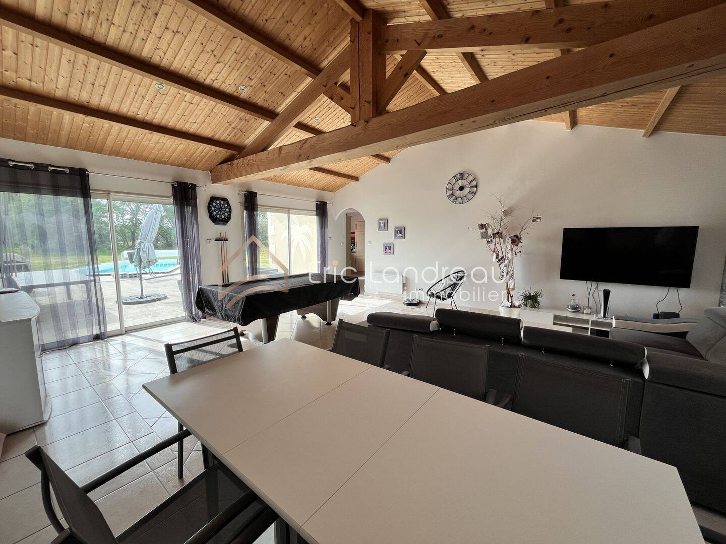 Maison 8 pièces 172 m² · à Poiroux · 172 m² · 424 840 €