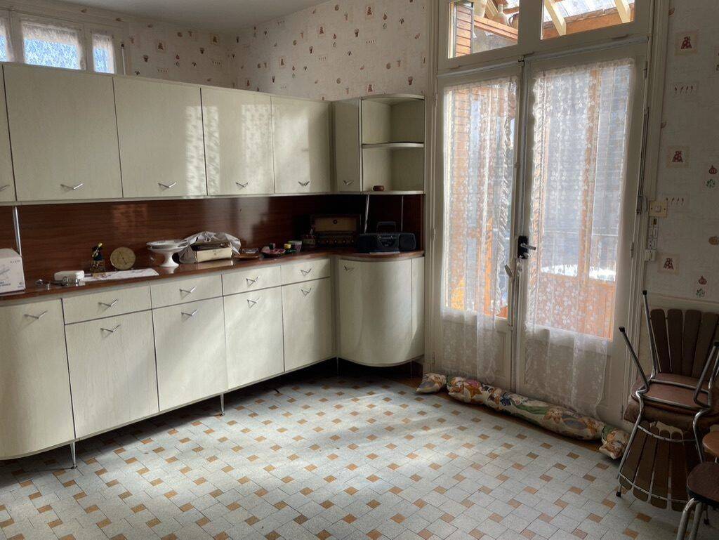 Maison 6 pièces 114 m² · à Saint-Pierre-des-Corps · 114 m² · 274 300 €