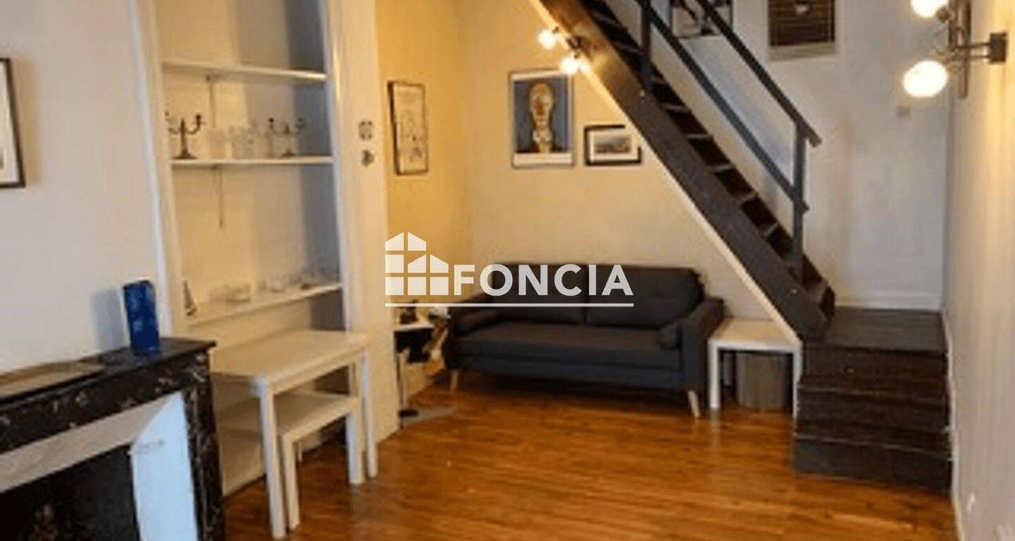 Appartement 2 pièces 62 m² · à Grenoble · 62,2 m² · 153 000 €