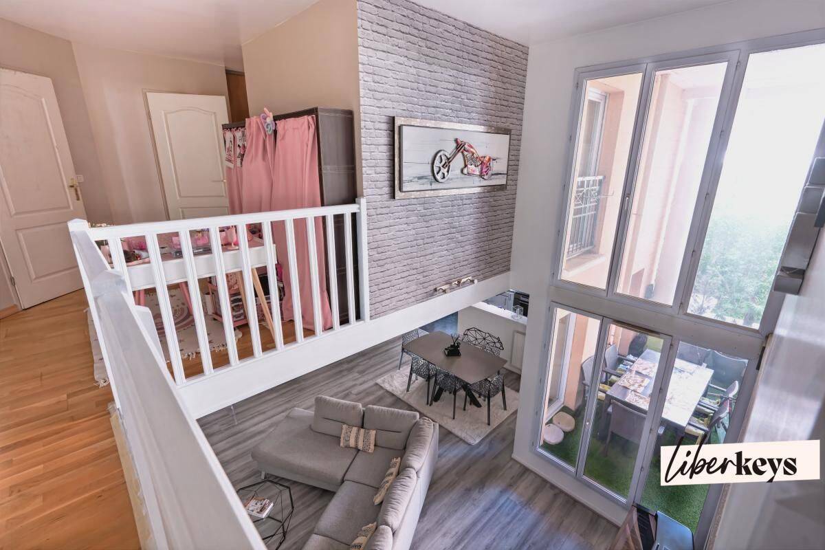 Appartement 5 pièces 135 m² · à Courbevoie · 135 m² · 810 000 €