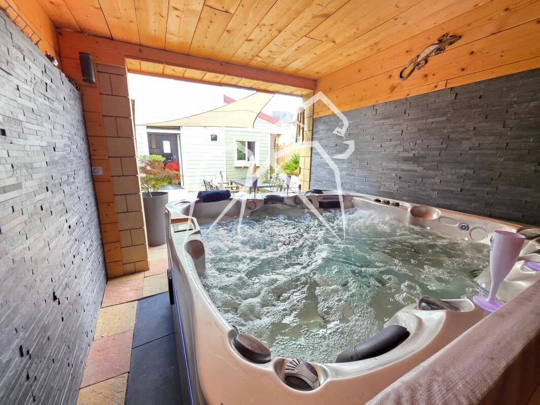 Maison 4 pièces 102 m² · à Le Petit-Quevilly · 102 m² · 255 000 €