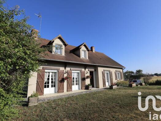 Maison à vendre 175 000 € 5 pièces 3 chambres 110 m² 16 832 m² de terrain Oussoy-en-Gâtinais 45290