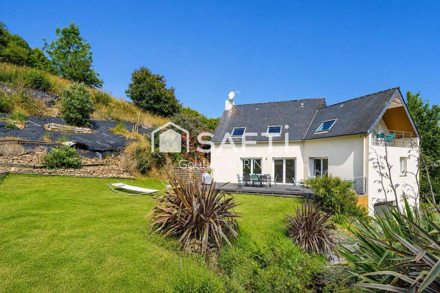 Maison 5 pièces 138 m² · à Quimper · 138 m² · 1 690 €/mois