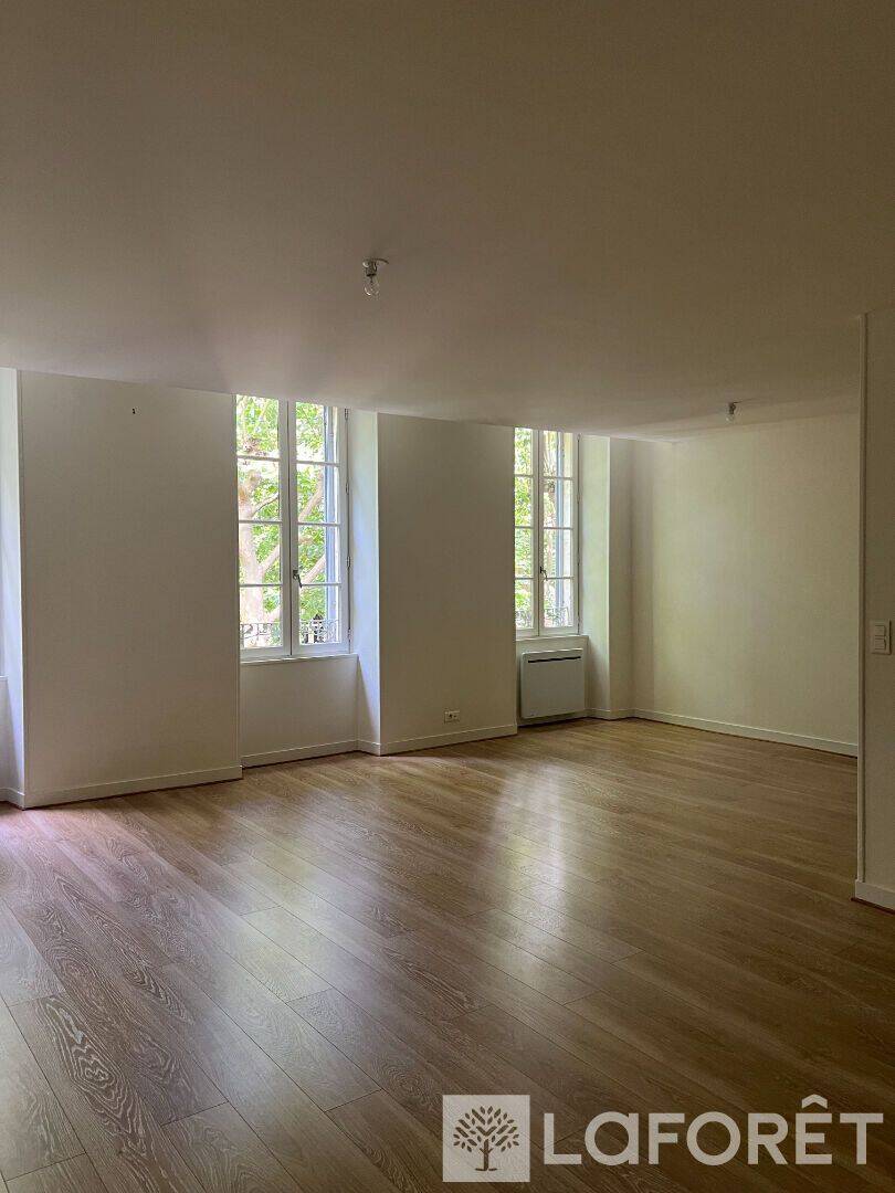 Appartement 3 pièces 79 m² · à Saintes · 79 m² · 780 €