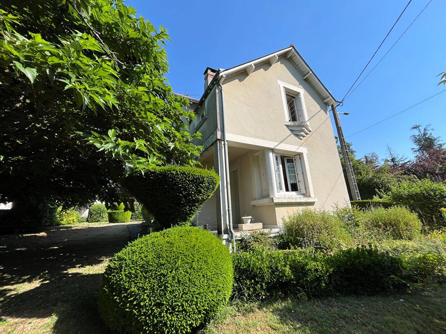 Maison 5 pièces 110 m² · à Cinq-Mars-la-Pile · 109,8 m² · 261 000 €