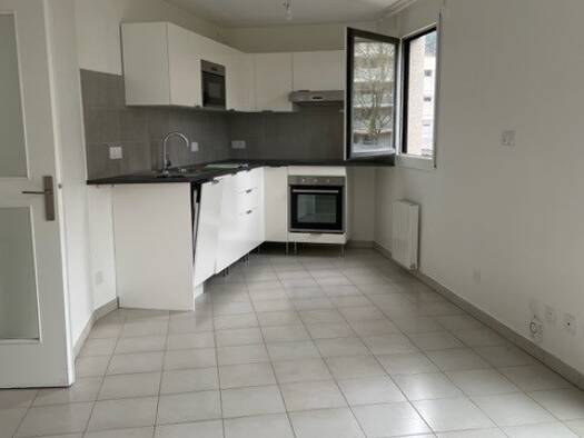 Appartement à louer 800 € 2 pièces 1 chambre 48 m² Étage 2/7 Flammarion Lyon 4ème arrondissement 69004