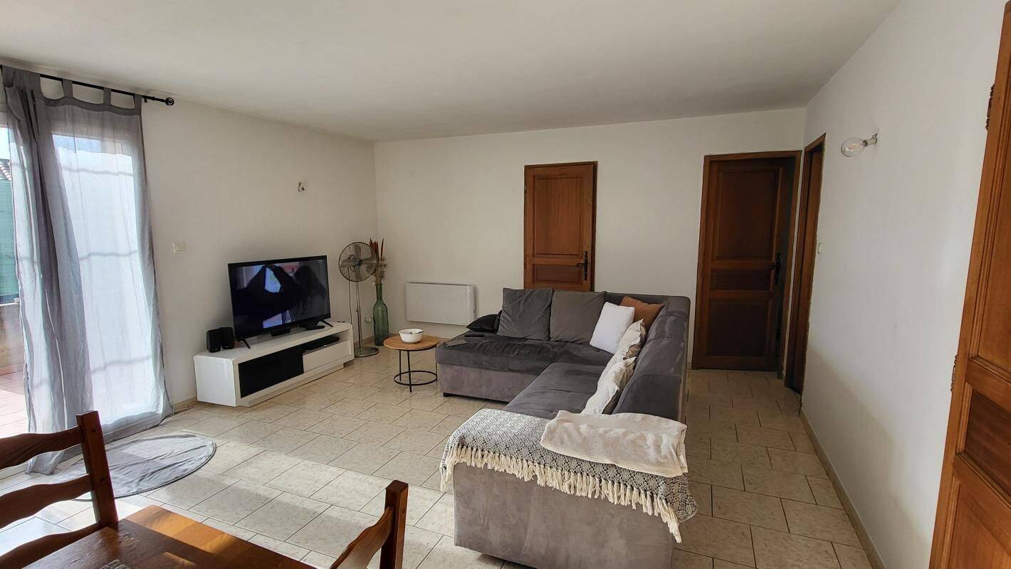Maison 3 pièces 71 m² · à Villelaure · 71,4 m² · 833 €