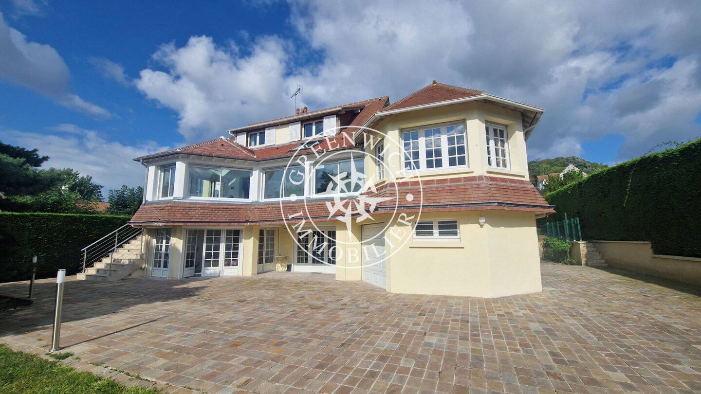 Maison 9 pièces 320 m² · à Blonville-sur-Mer · 320 m² · 1 155 000 €
