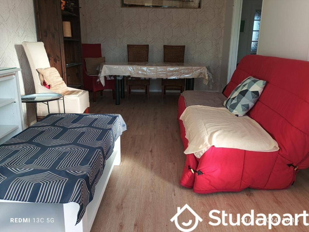 1 pièce 10 m² · à Chartres · 10 m² · 660 €