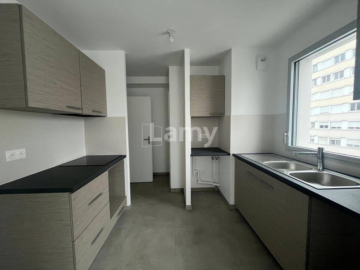 Appartement 4 pièces 97 m² · à Chenôve · 97,4 m² · 1 035 €/mois