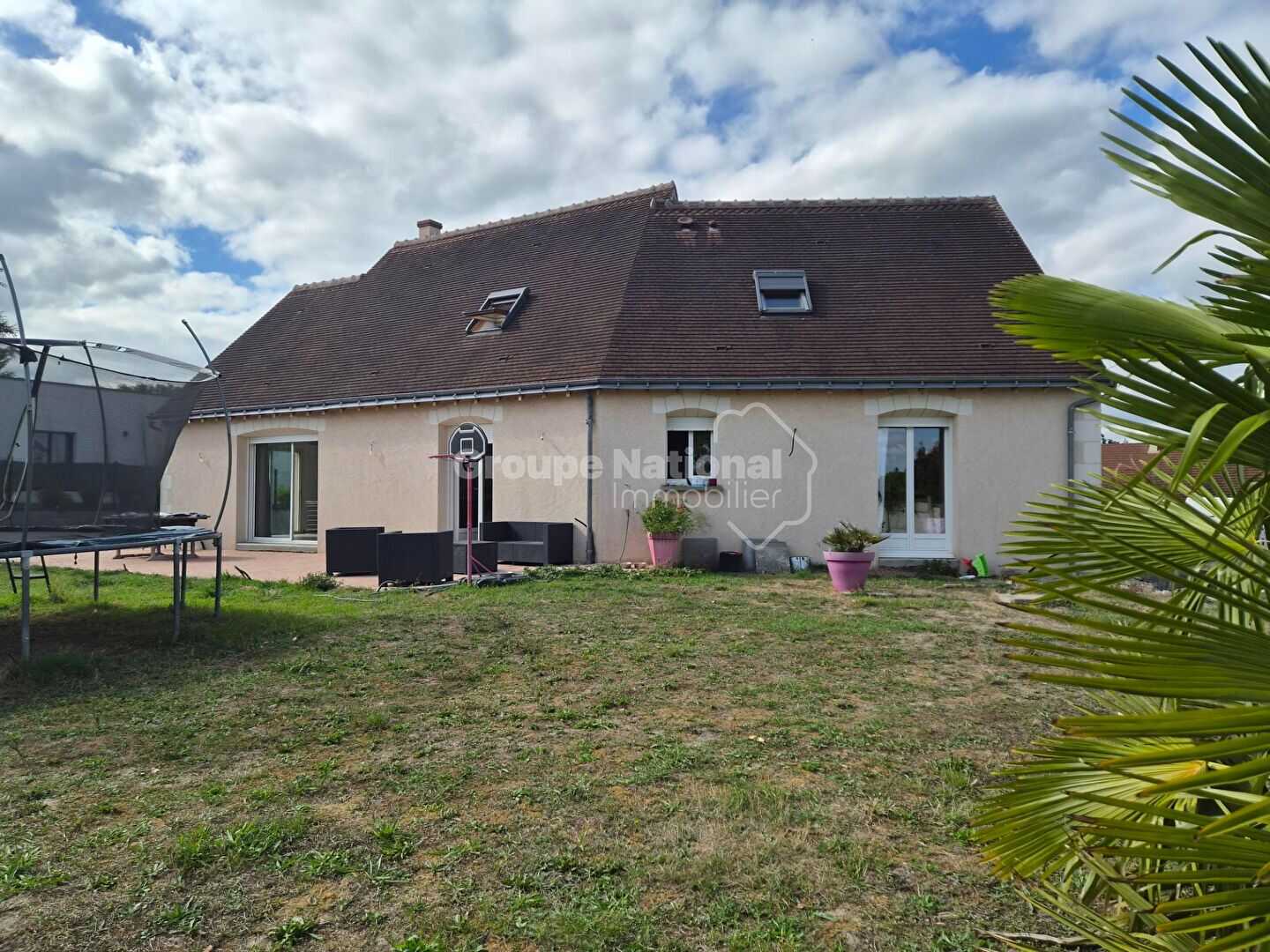 Maison 6 pièces 157 m² · à Vallères · 157 m² · 365 000 €