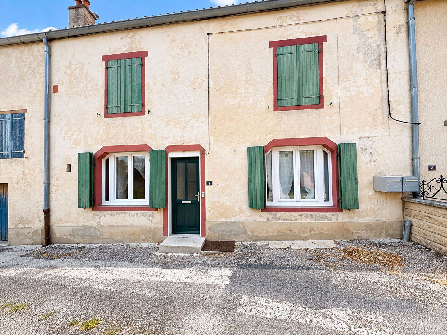 Maison 5 pièces 134 m² · à Bricon · 134,3 m² · 70 000 €