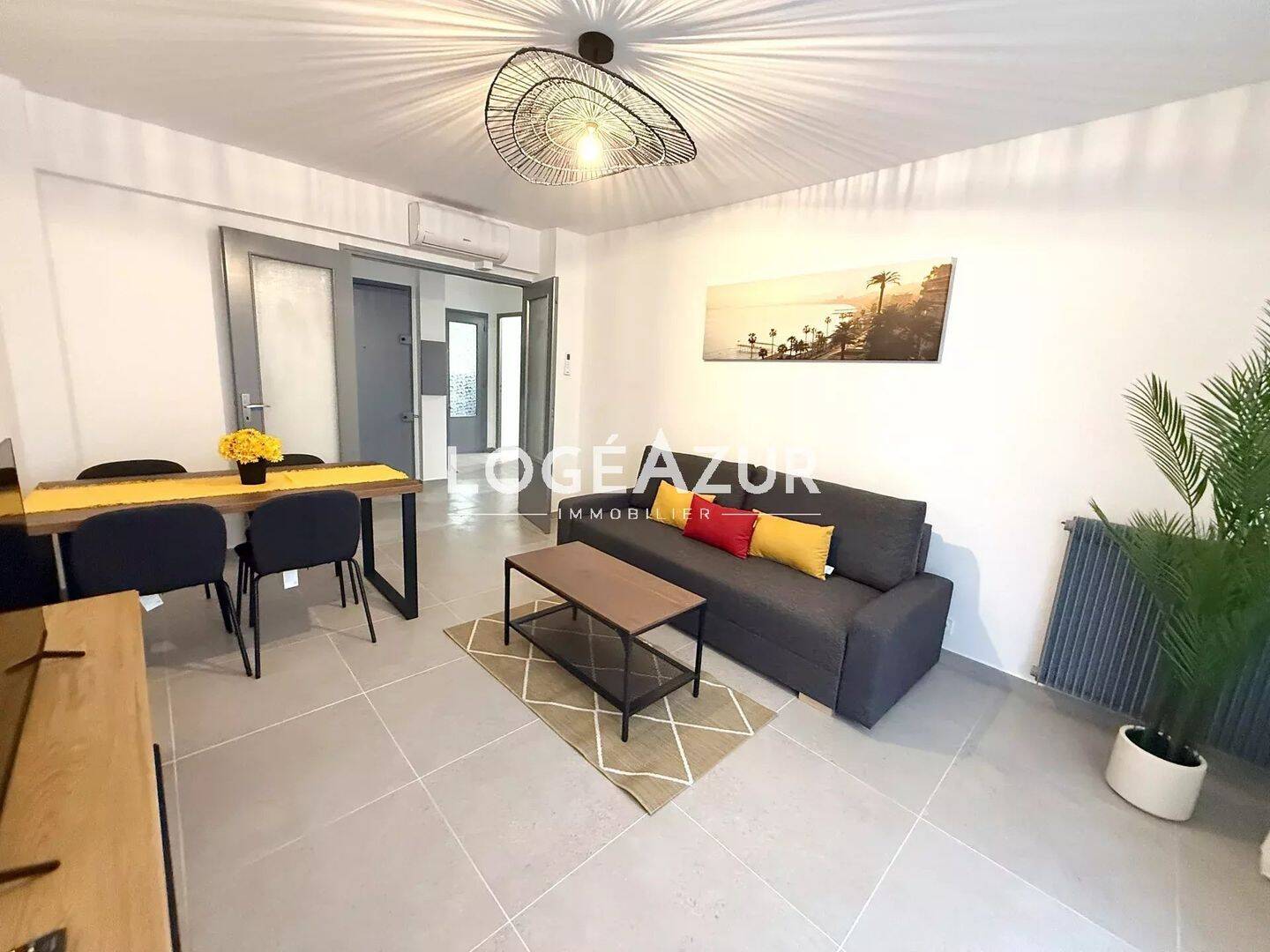 Appartement 2 pièces 52 m² · à Antibes · 52 m² · 999 €/mois