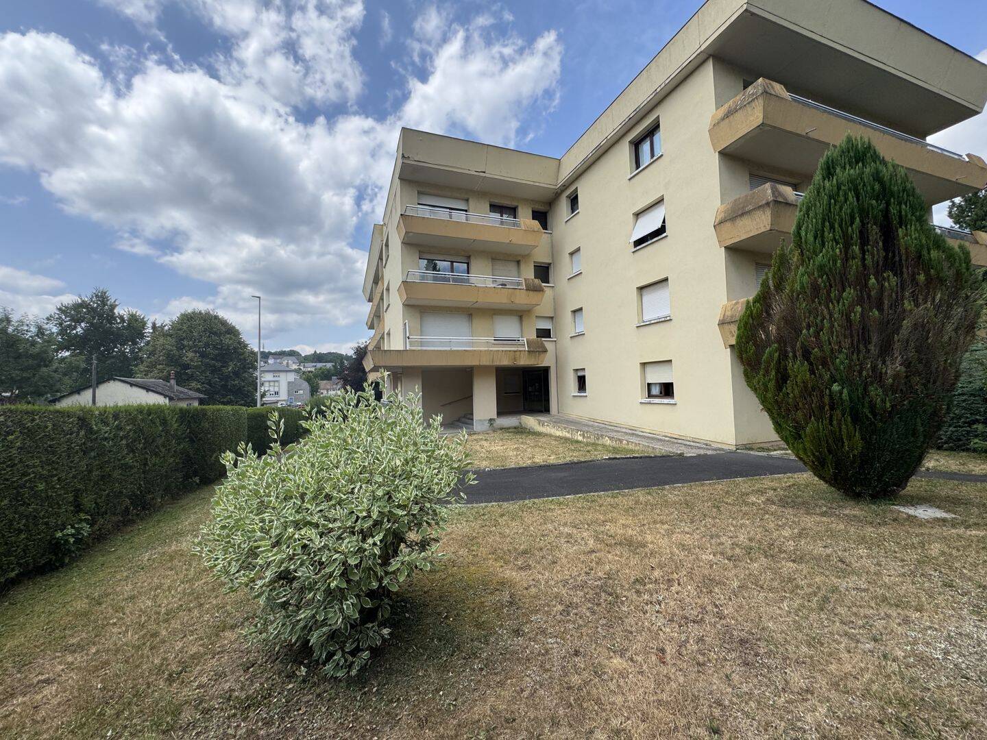 Appartement 5 pièces 85 m² · à Ussel · 84,5 m² · 139 100 €