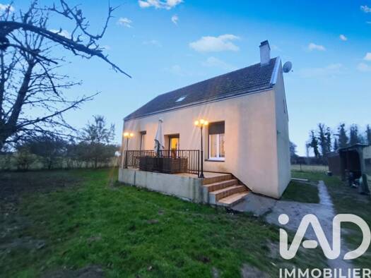 Maison à vendre 124 900 € 5 pièces 3 chambres 97 m² 671 m² de terrain Fresnay 10200