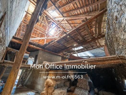 Maison à vendre 129 000 € 6 pièces 5 chambres 300 m² Châteauroux-les-Alpes 05380