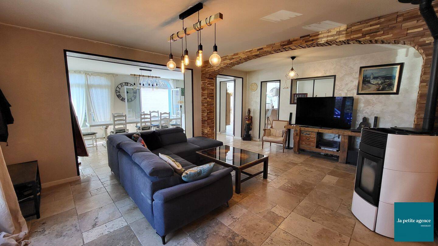 Maison 9 pièces 225 m² · à Merville-Franceville-Plage · 225 m² · 699 000 €