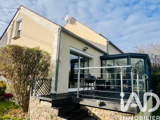 Maison à vendre 449 000 € 5 pièces 4 chambres 140 m² 372 m² de terrain Centre Osny 95520