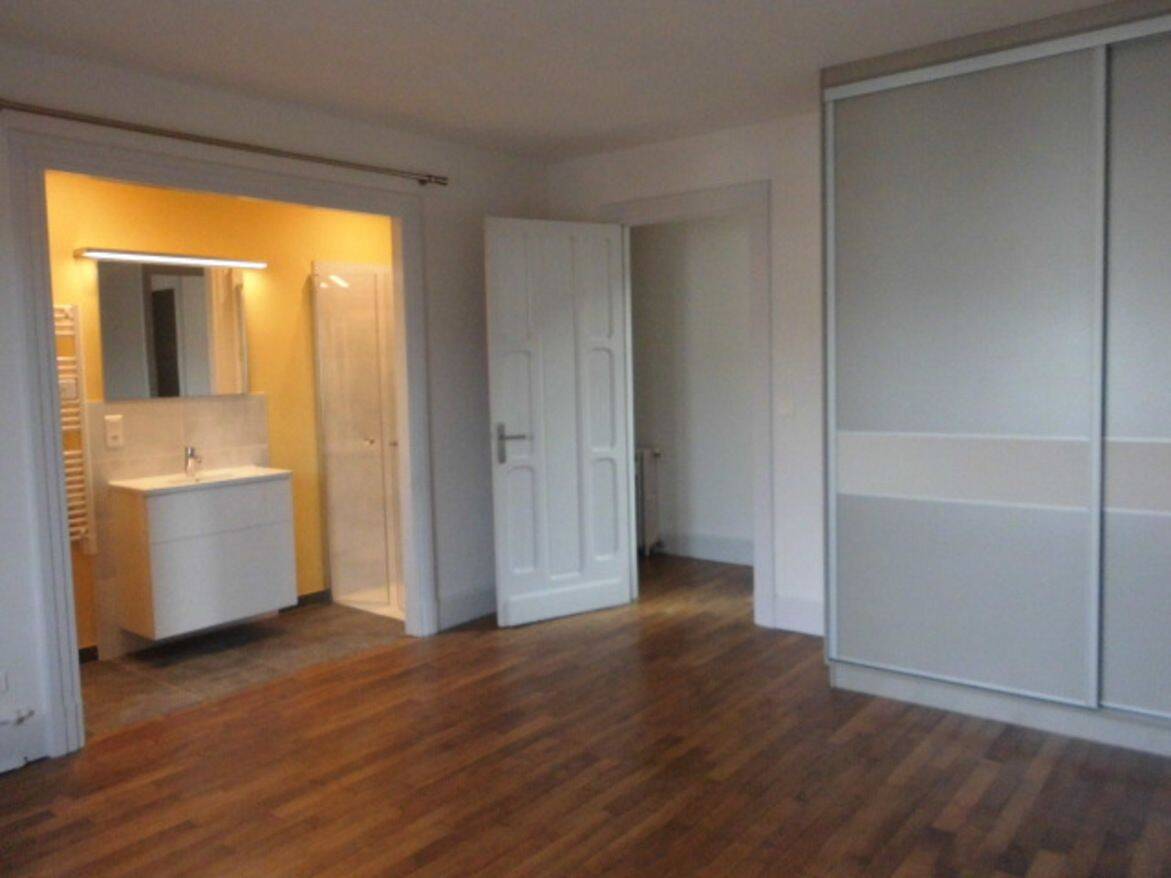 Appartement 3 pièces 134 m² · à Agen · 134 m² · 1 080 €