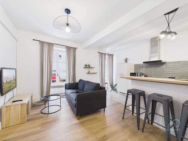 Appartement à vendre 228 000 € 2 pièces 1 chambre 48 m² Étage 1/5 Centre Ville Ajaccio 20000